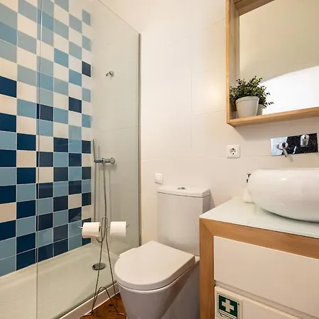 公寓 Cozy With Private Garden - A Peaceful Retreat 波尔图