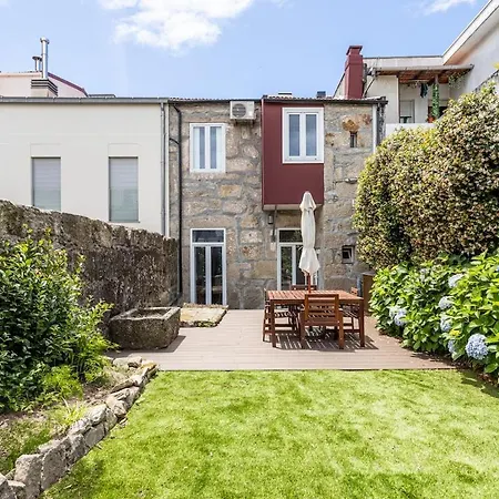 Διαμέρισμα Cozy With Private Garden - A Peaceful Retreat