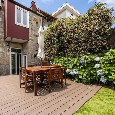 Cozy With Private Garden - A Peaceful Retreat