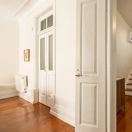 Cozy With Private Garden - A Peaceful Retreat Πόρτο
